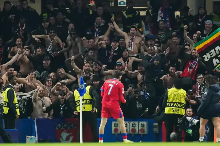 Kvaratskhelia Stars as Twitter Reacts to PSG’s Chelsea Win
