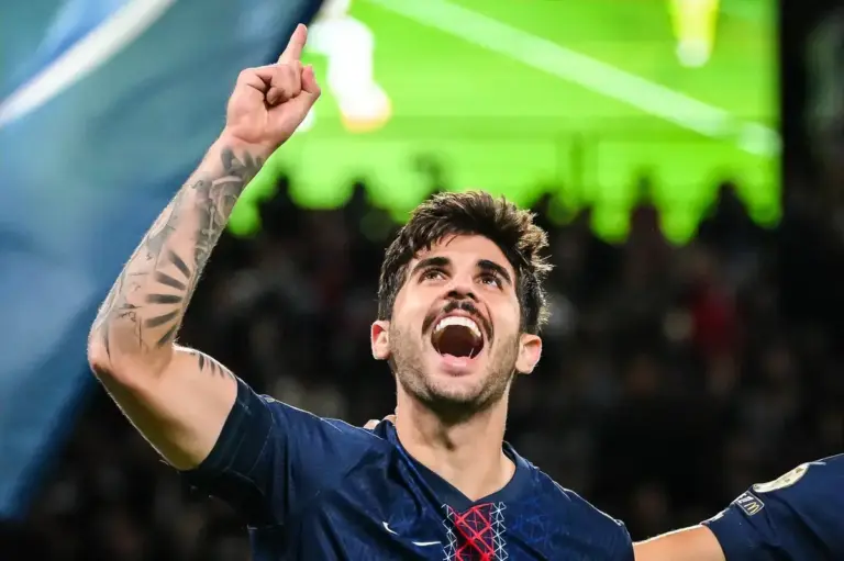 Lucas Beraldo set to sign PSG contract extension