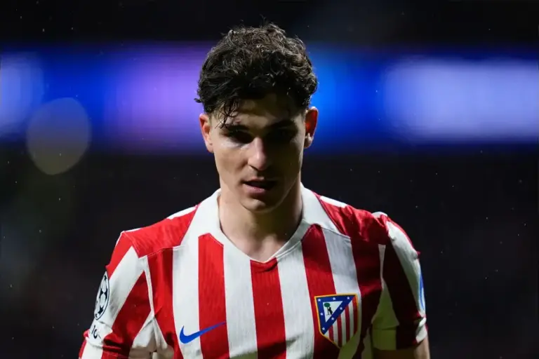 Diego Simeone confirms PSG’s interest in Atlético’s Julián Álvarez