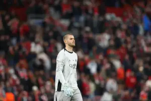 Lucas Chevalier to be out for several weeks, with World Cup participation in jeopardy
